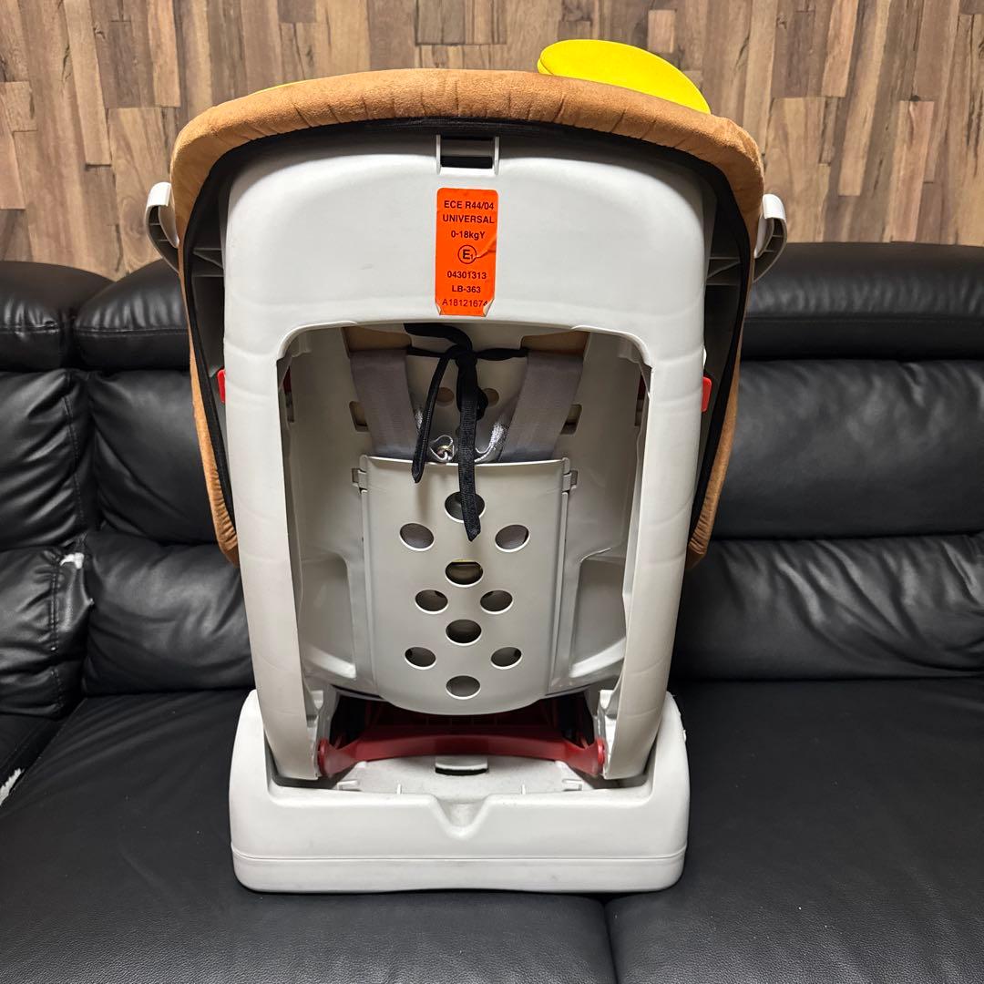 Winnie the Pooh チャイルドシート