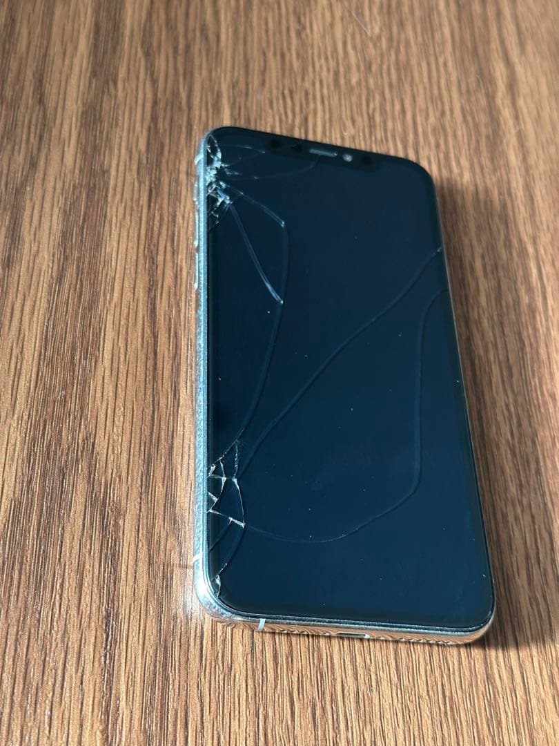 iPhone 11 Pro 256GB SIMフリー　傷あり ケース付き