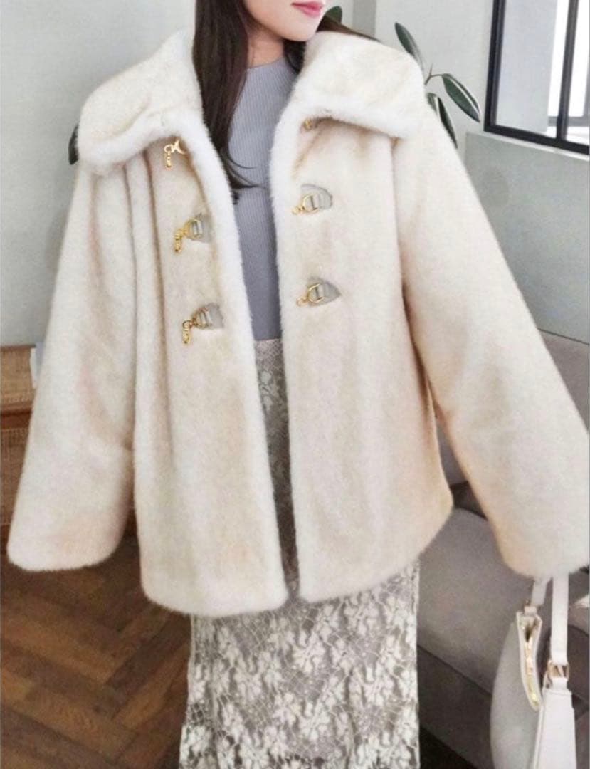 ダズリン　ビットミドルミンクライクファーコート オフホワイト