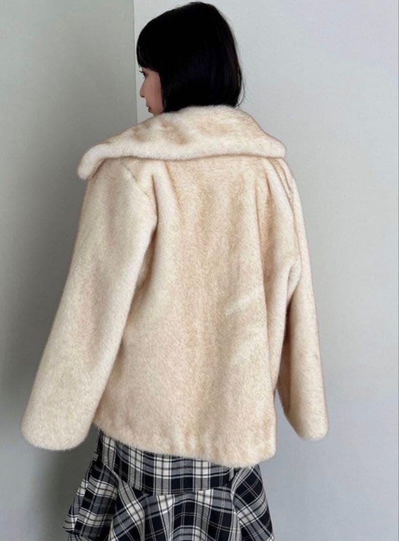 ダズリン　ビットミドルミンクライクファーコート オフホワイト