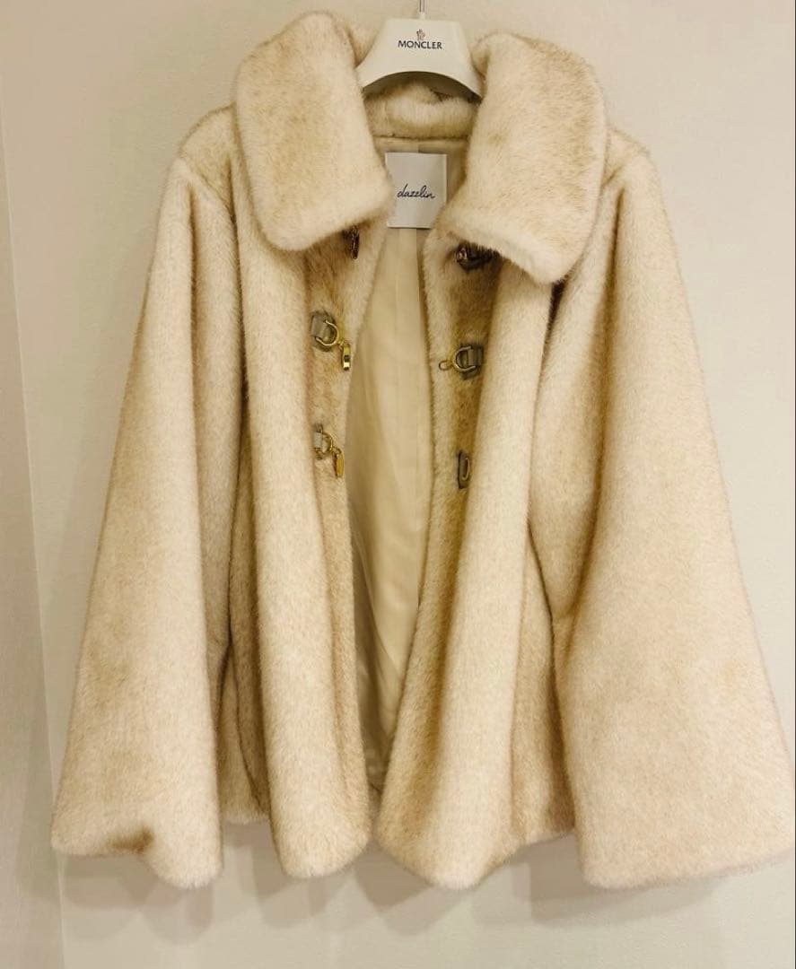 ダズリン　ビットミドルミンクライクファーコート オフホワイト