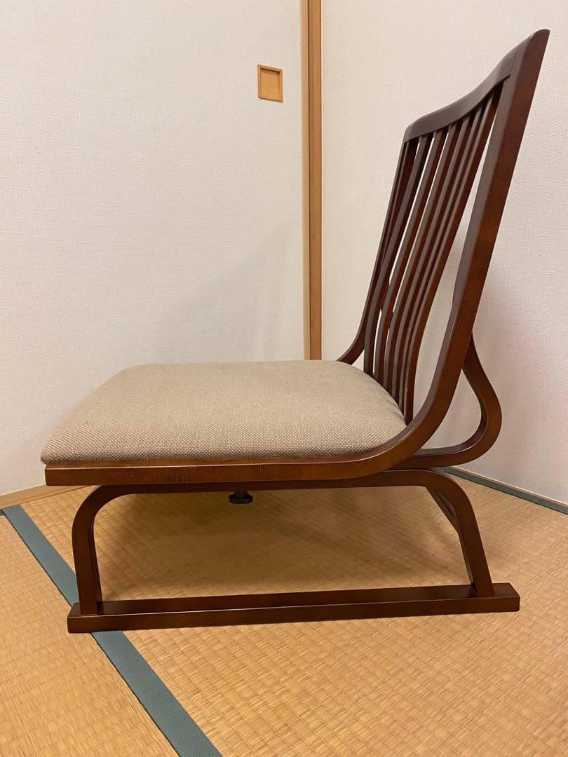 未使用　IDC大塚家具 座椅子　二脚　秋田木工