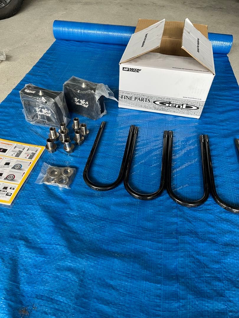 200系ハイエース 4インチダウンブロック 玄武 GenB