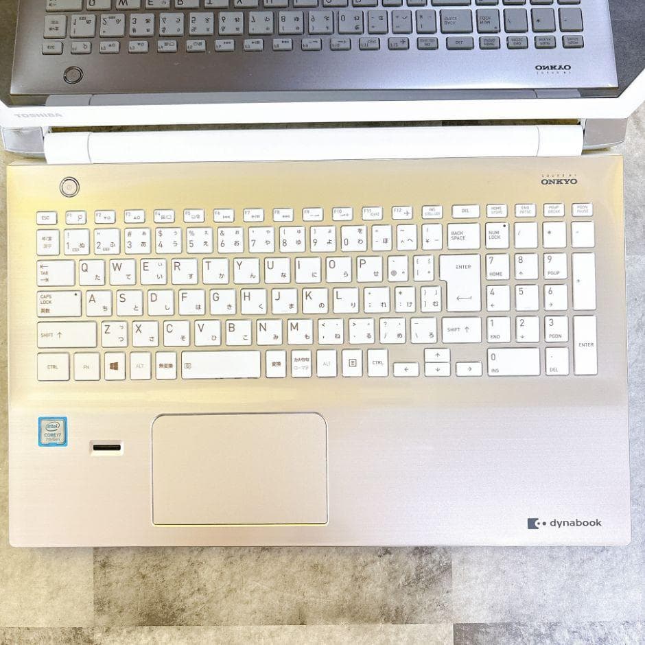 ⅰ7✨SSDで快適✨ブルーレイ フルHD カメラ 薄型おしゃれゴールドWin11