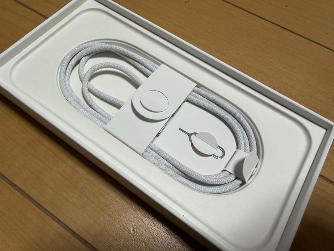 【バッテリー100%】Apple iPhone 16 Pro Max 512GB