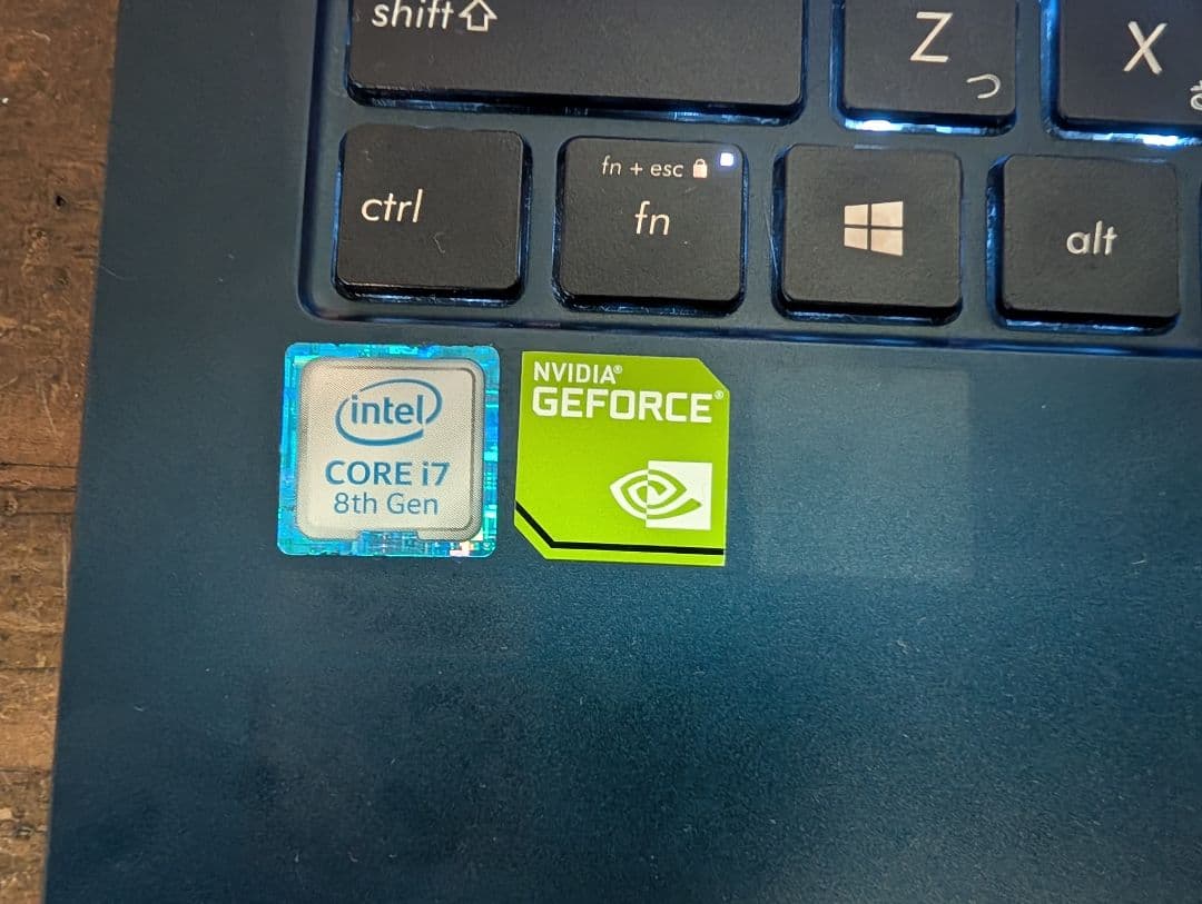 ASUS ZenBook 14／win11／Core i7／16gb