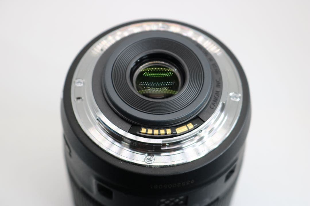 美品 【Canon EF-S 18-135mm IS USM】 EFレンズ