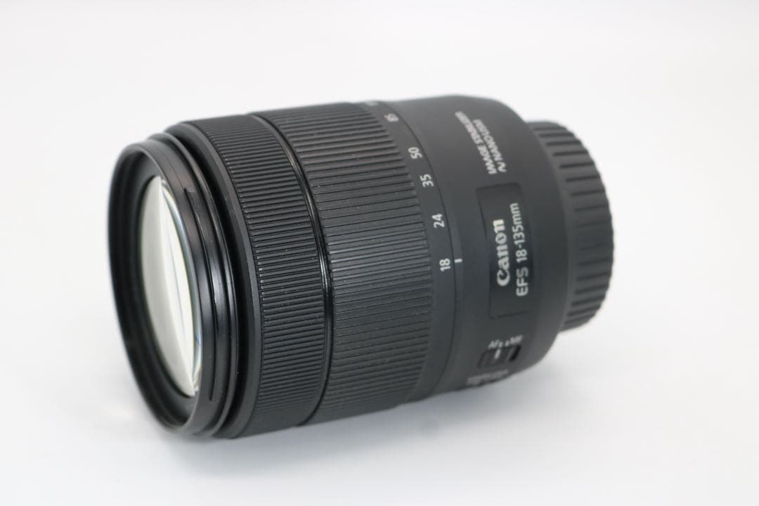 美品 【Canon EF-S 18-135mm IS USM】 EFレンズ