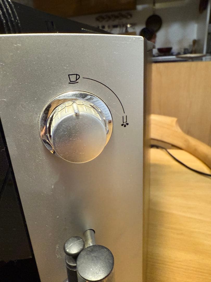 jura Impressa F50 全自動コーヒーマシン定価289,000円