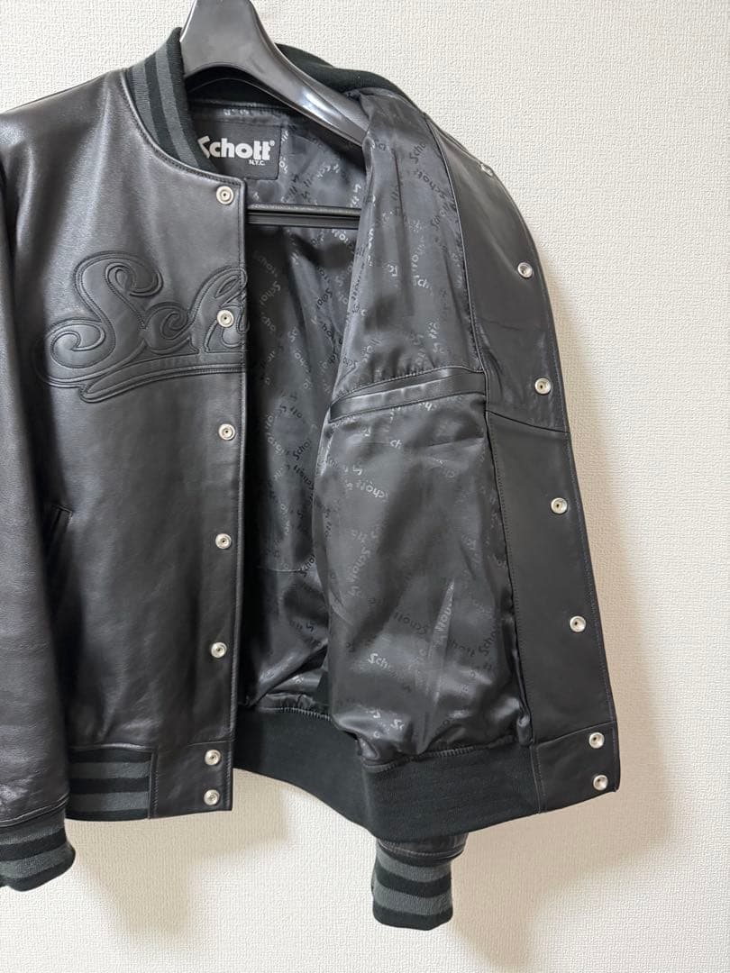 Schott ブラックレザー スタジャン