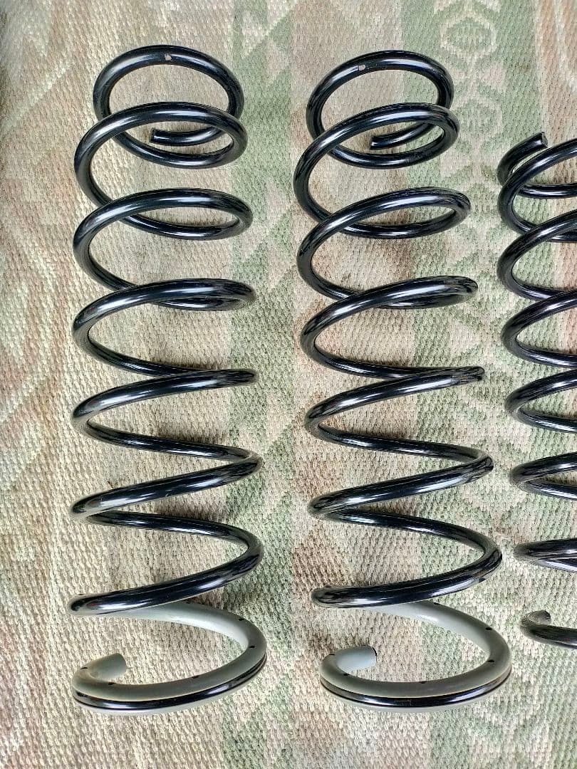 ジムニー　JB64 純正サスペンション　1台分　新車外し