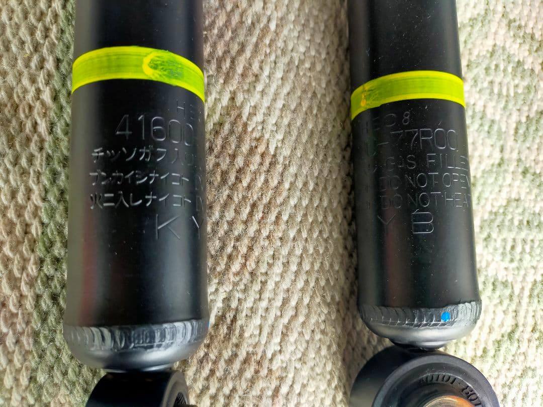 ジムニー　JB64 純正サスペンション　1台分　新車外し