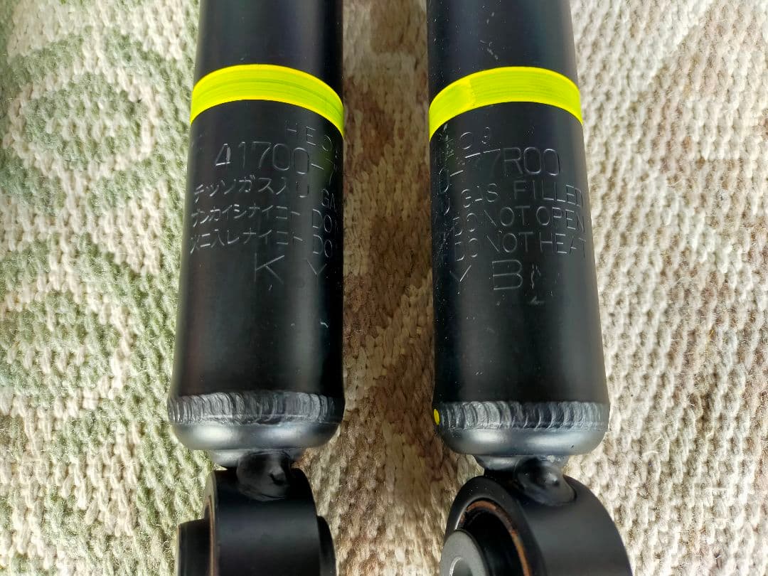 ジムニー　JB64 純正サスペンション　1台分　新車外し