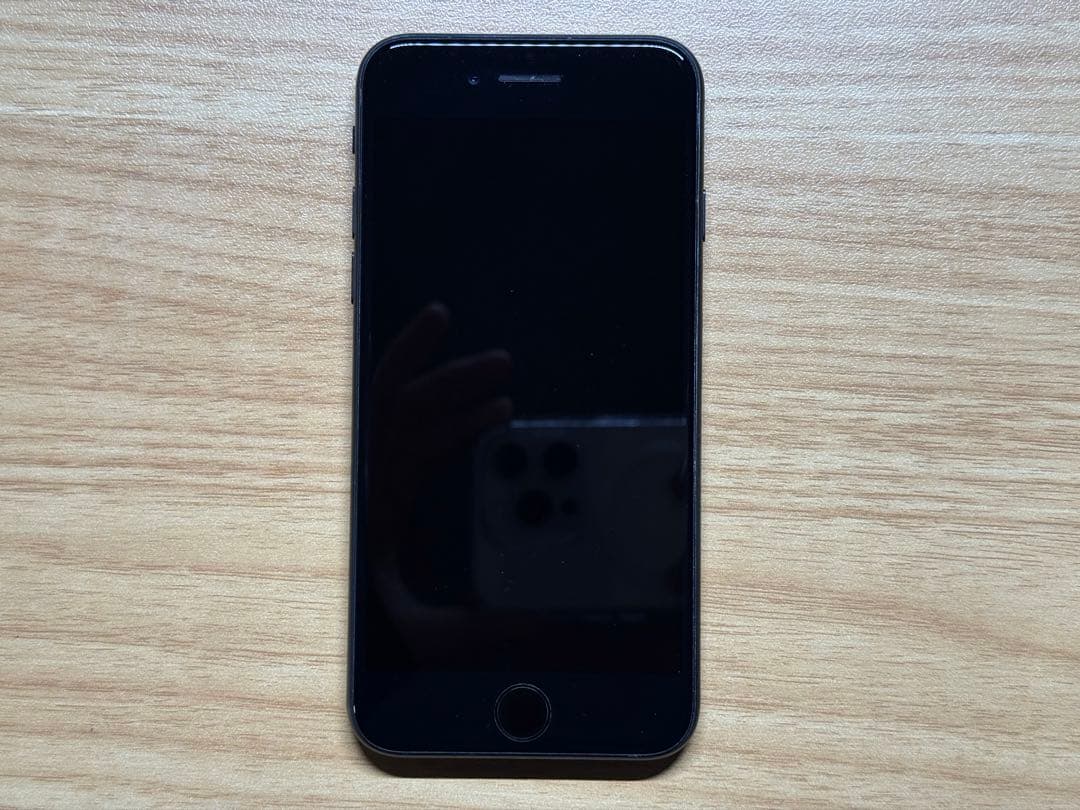 iPhone SE2 本体 ブラック 128GB