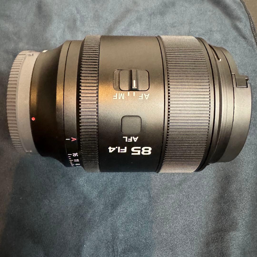 SIRUI AURORA AF 85mm F1.4 SONY eマウント