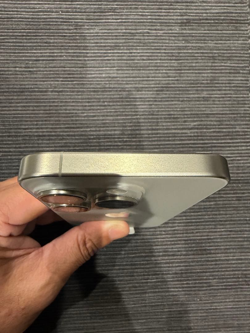 【超美品‼️】iPhone 15 Pro 256GB SIMフリー