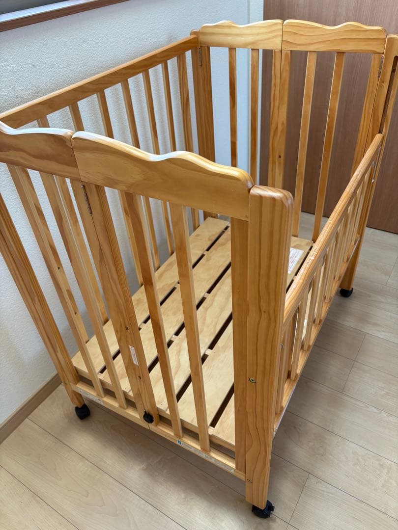 折りたたみ　ミニ　ベビーベッド　大和屋