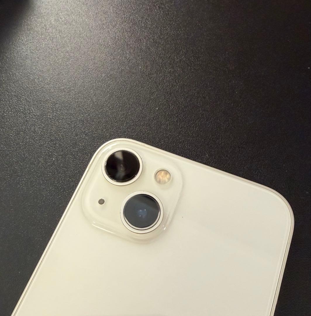 iPhone13 128GB ホワイト SIMフリー 美品 バッテリー74％