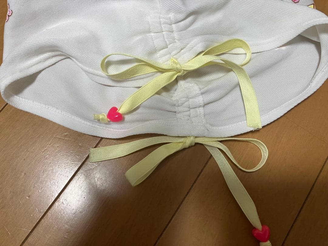 メゾピアノ　水着　上135、下130