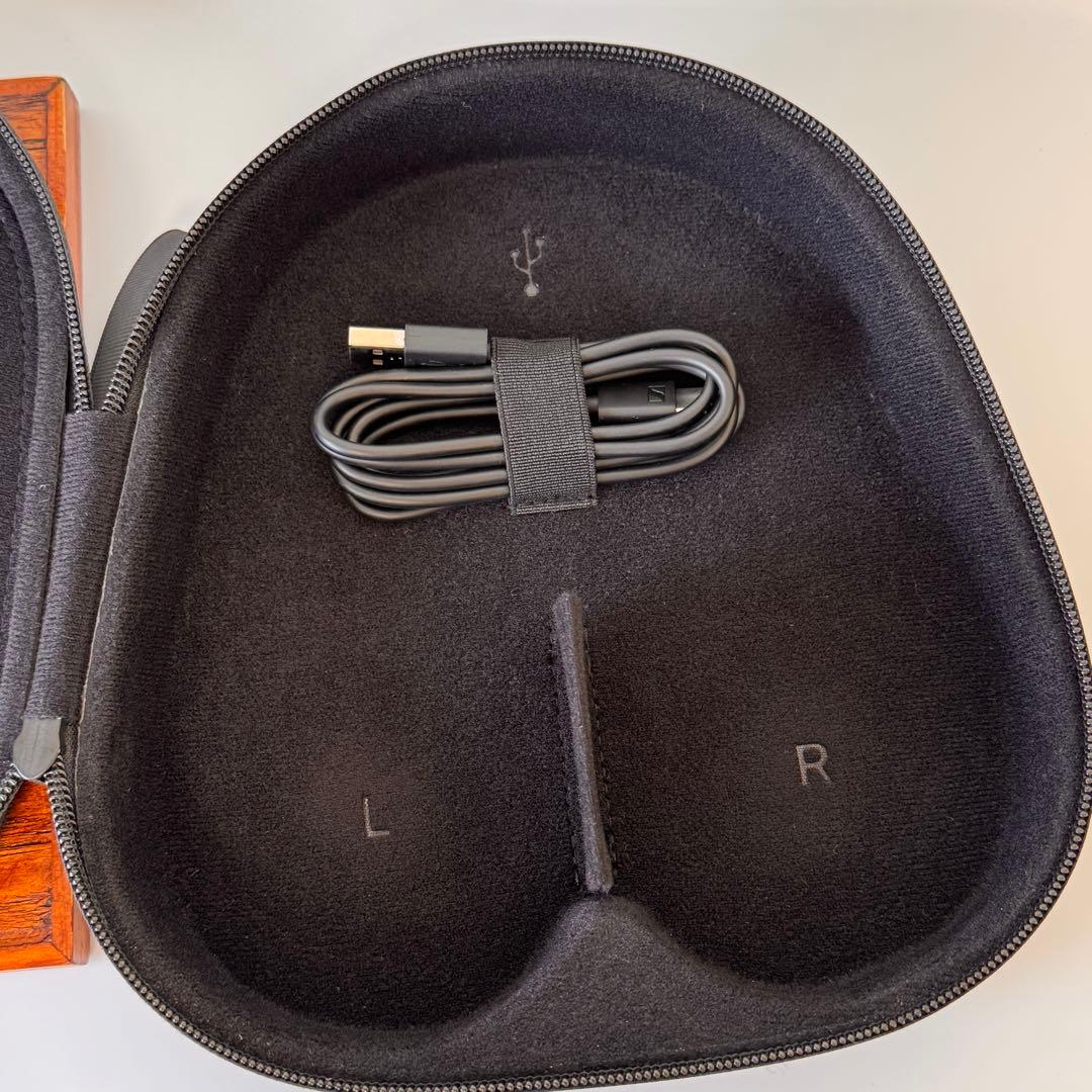 Sennheiser Momentum 4 Wireless 「付属品完備」