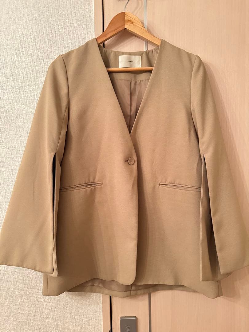 louren　slit sleeve jacket