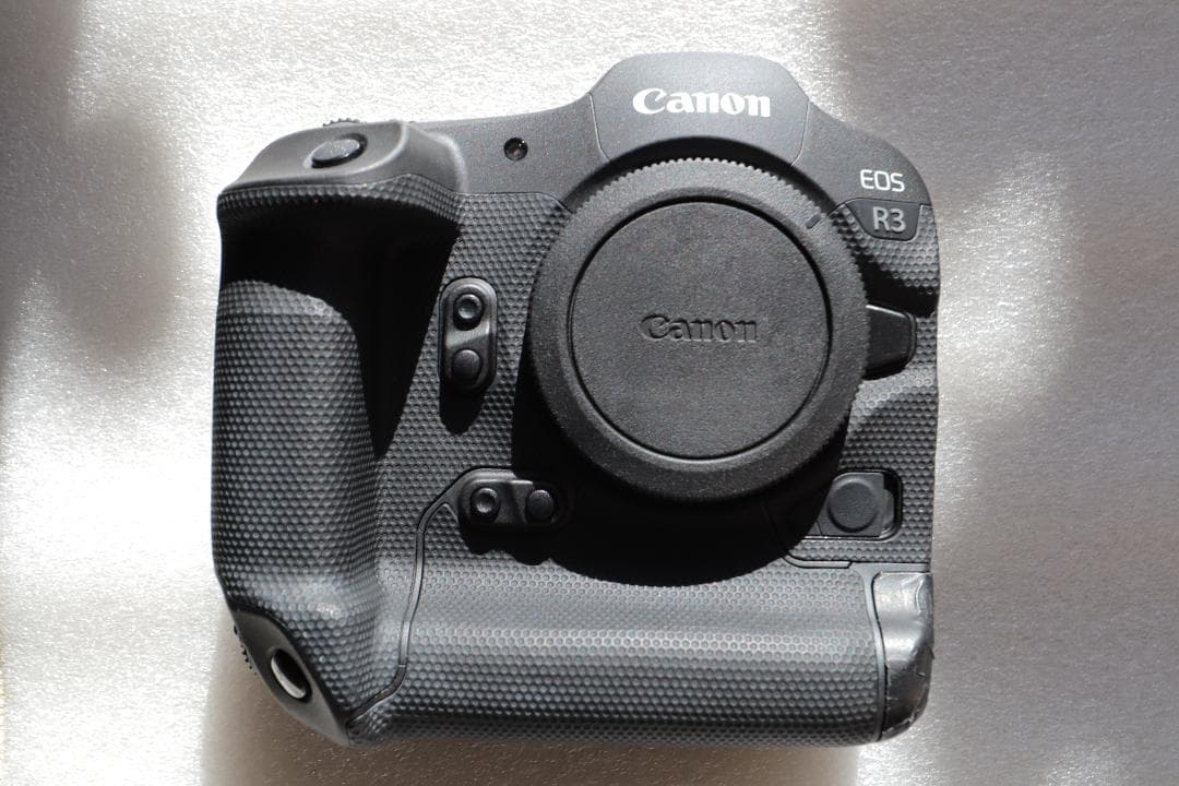 Canon EOS R3 ボディ（箱、他付属、美品）予約済み