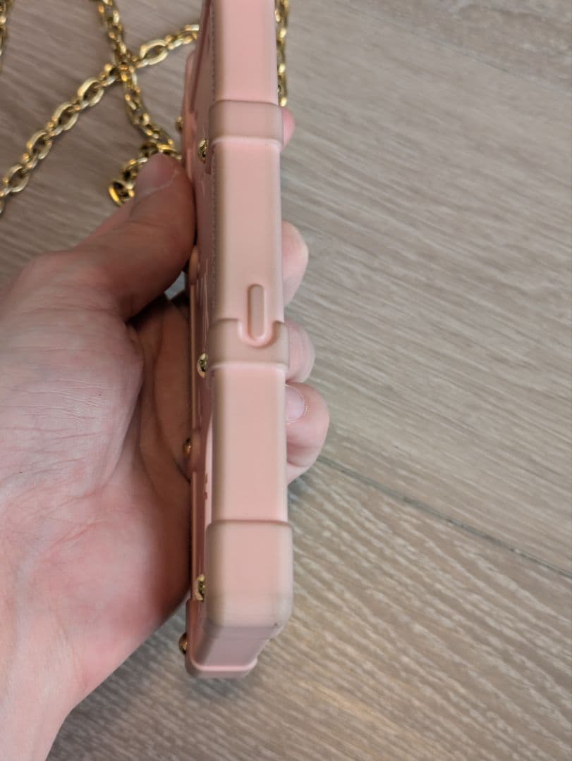 LOUIS VUITTON リトランク iPhone14Pro アイフォンケース