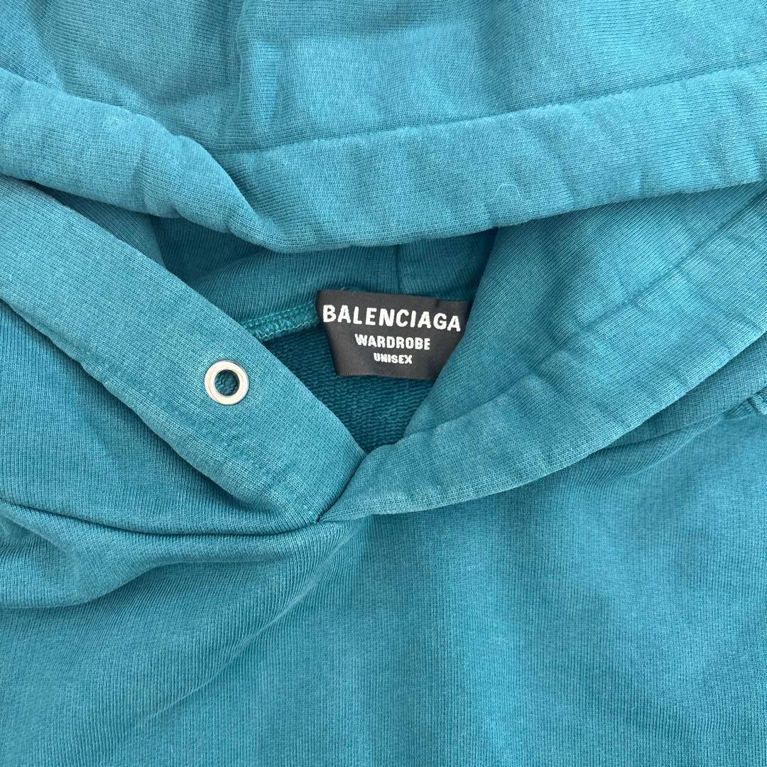 バレンシアガ　パーカー　ユニセックス　サイズXS