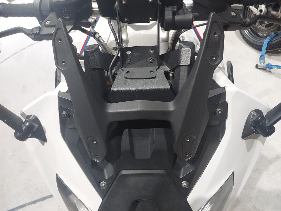 専用　　R1200RS　純正ナビ移設ステー　R1250RS　USED