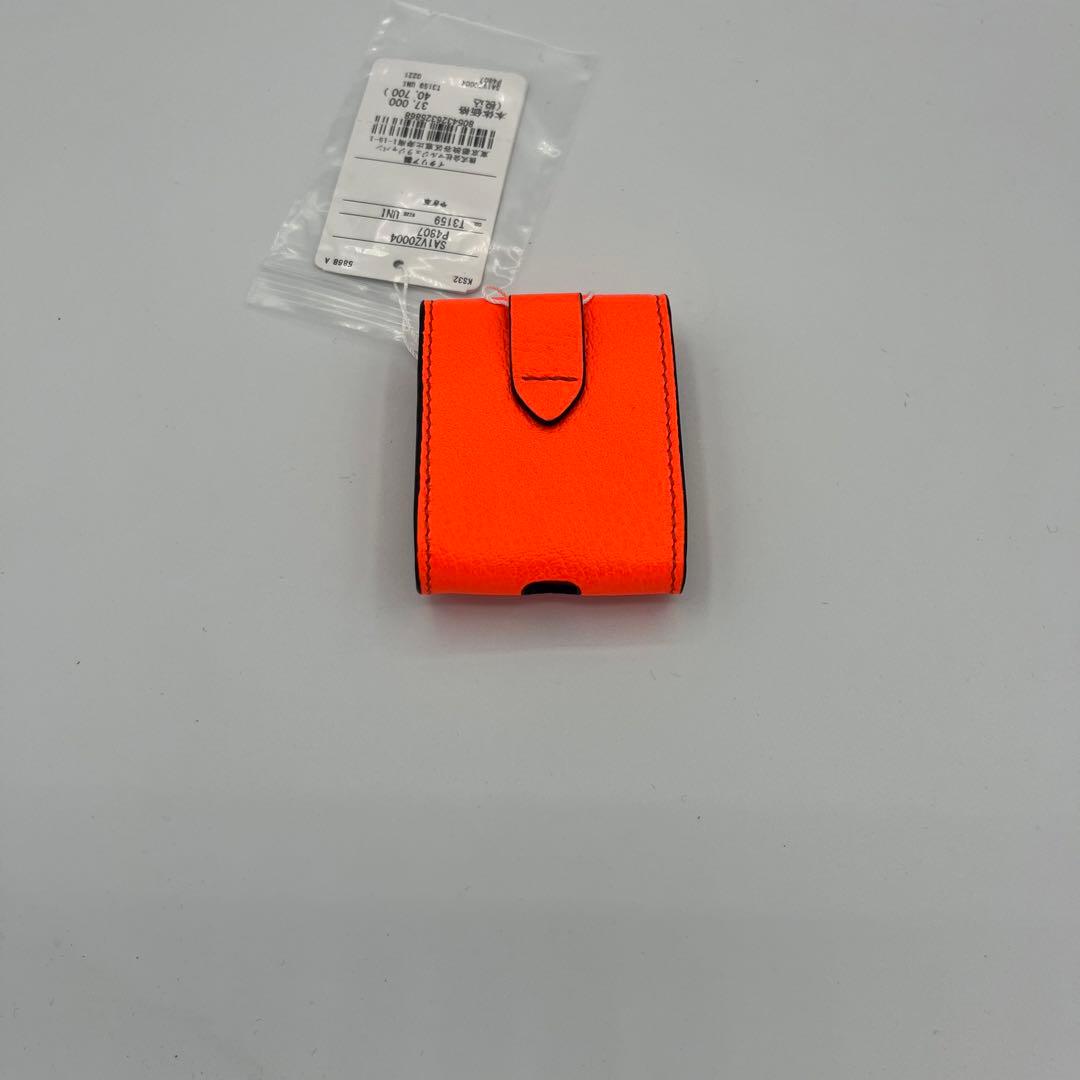 マルジェラ　AirPodsケース