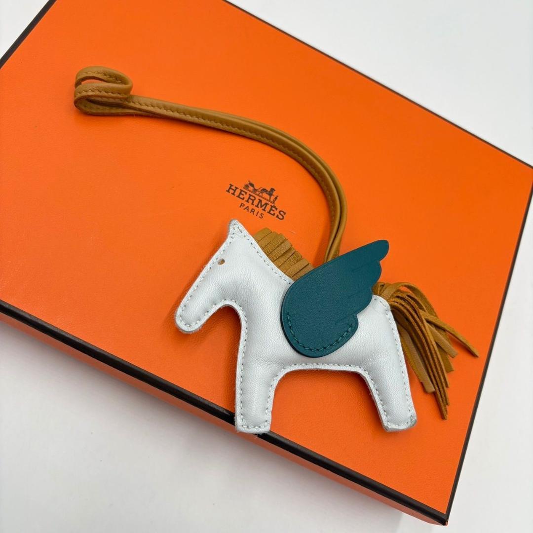 ❣️エルメス❣️HERMESロデオペガサスPMアニョーミロブリープリュム【美品】