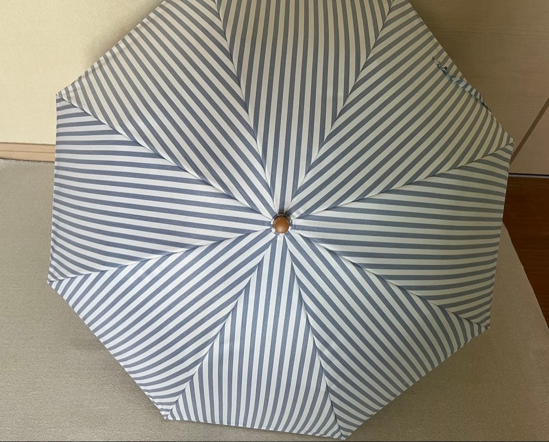 【美品 】 サンバリア100 日傘 2段折　ストライプブルー