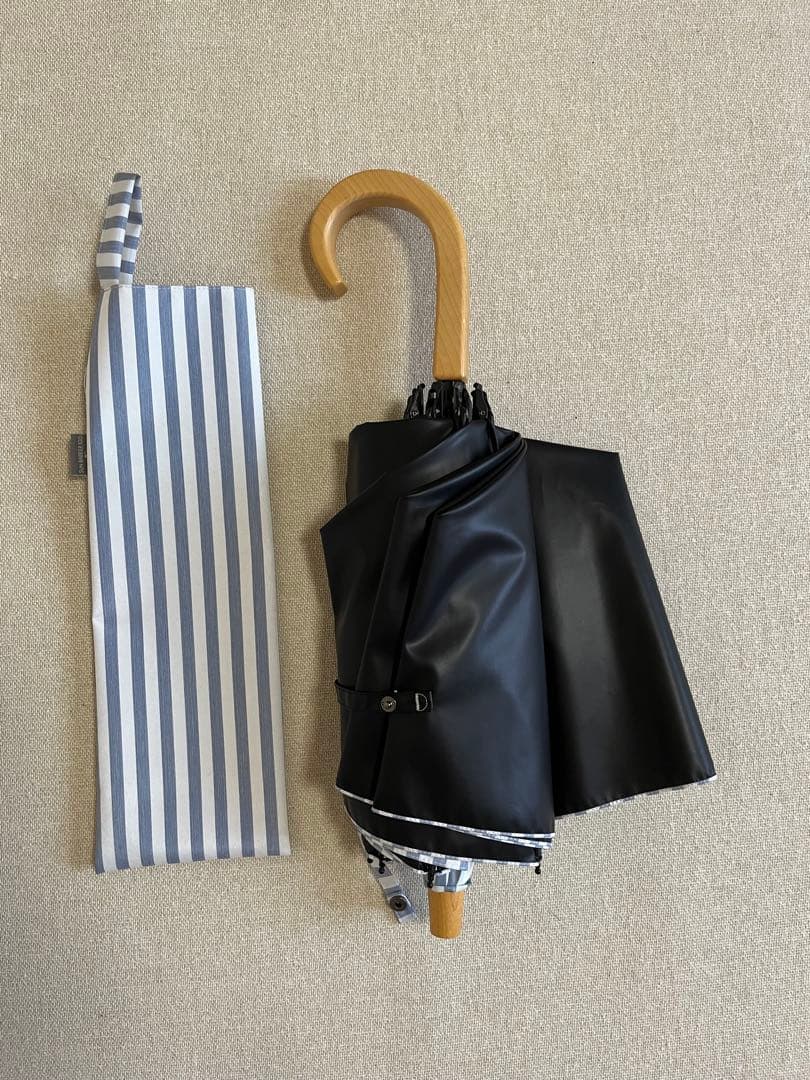 【美品 】 サンバリア100 日傘 2段折　ストライプブルー