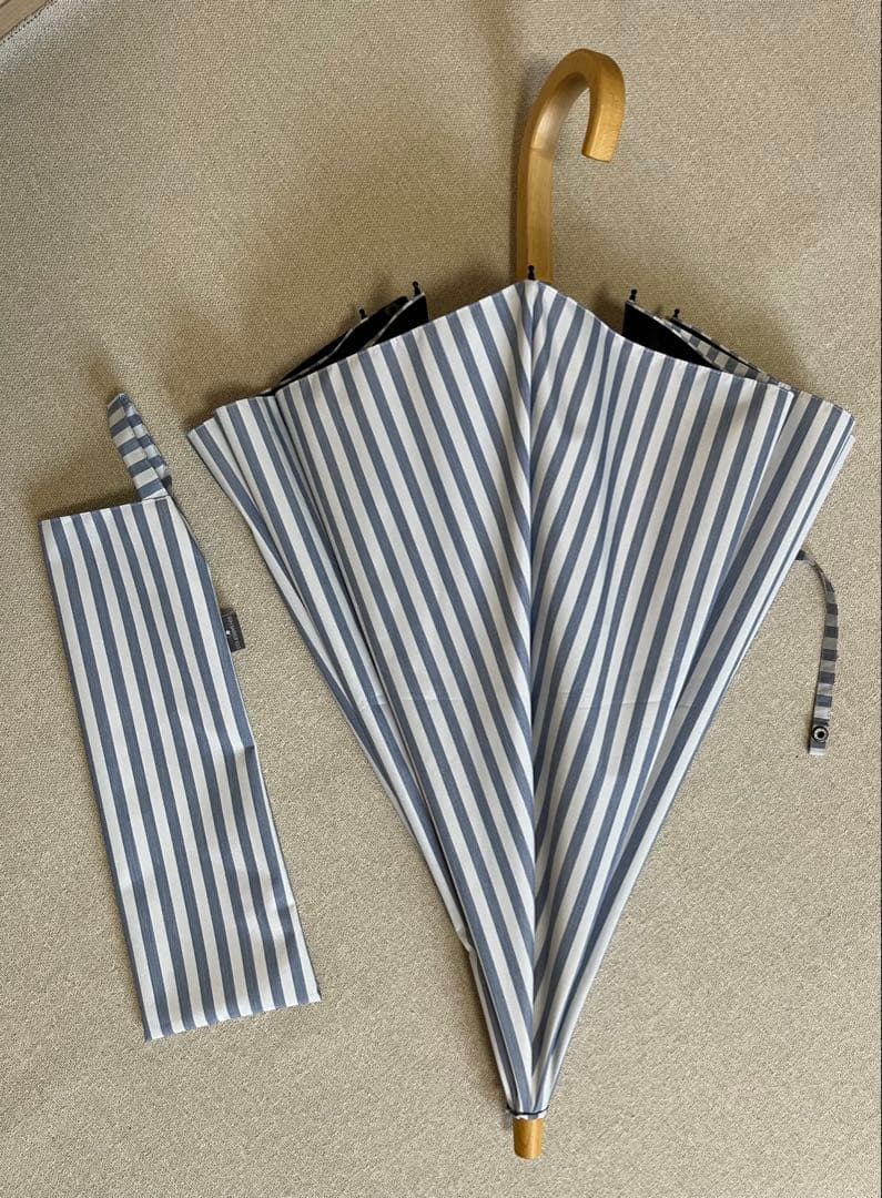 【美品 】 サンバリア100 日傘 2段折　ストライプブルー
