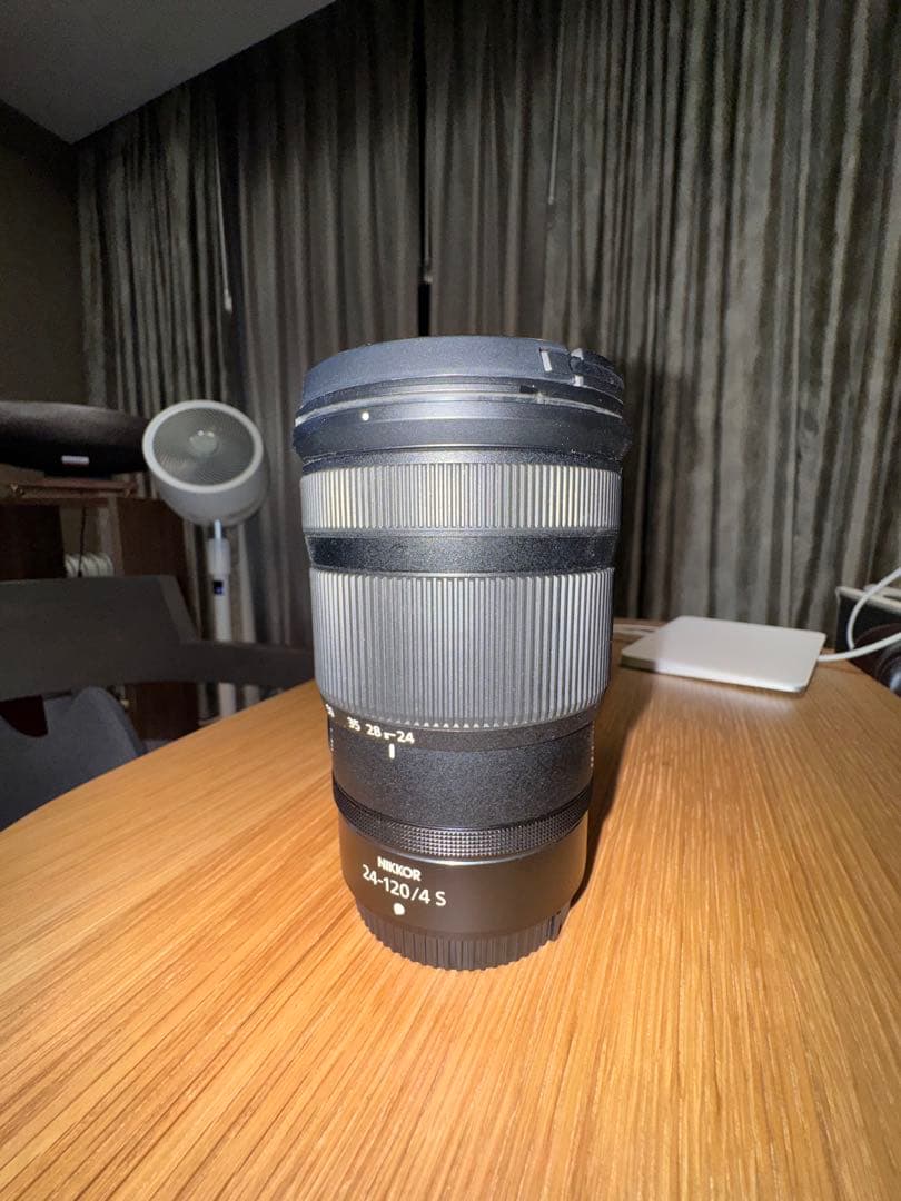 Nikon NIKKOR Z 24-120mm f/4 ズームレンズ