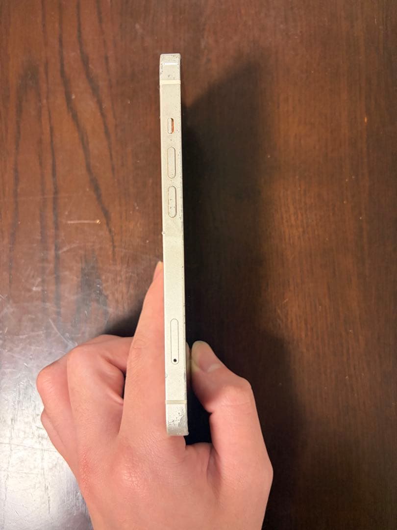 Apple iPhone 14 スターライト 本体