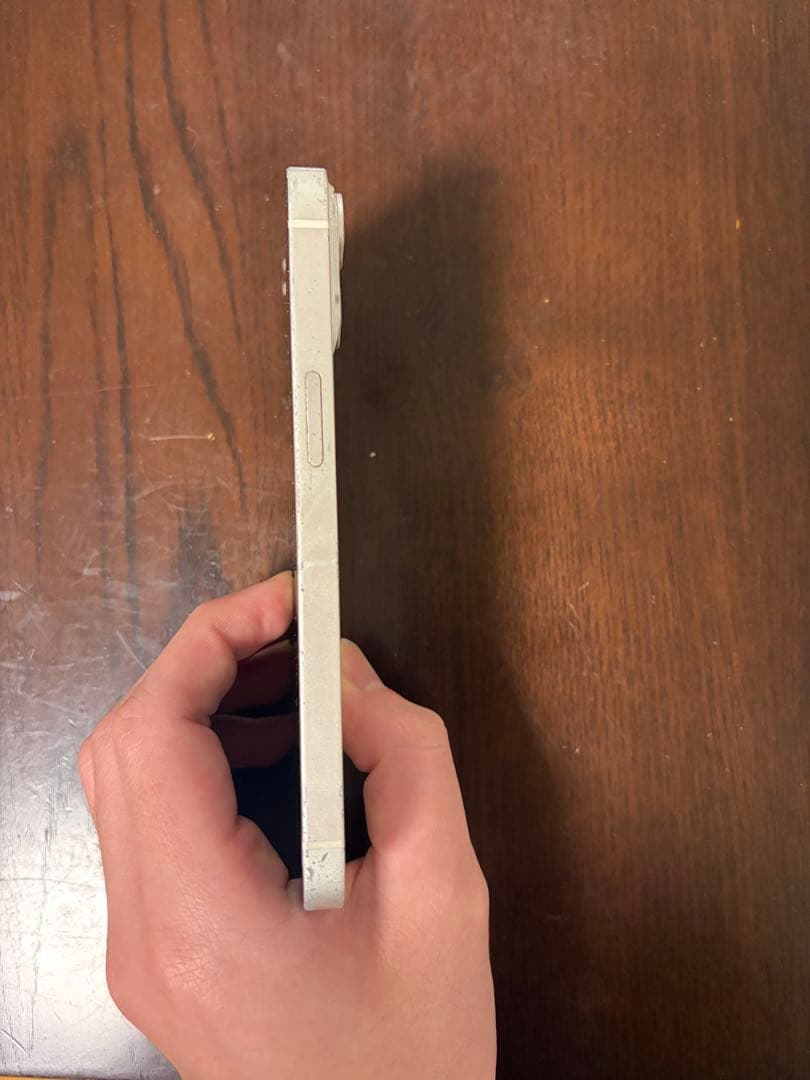 Apple iPhone 14 スターライト 本体