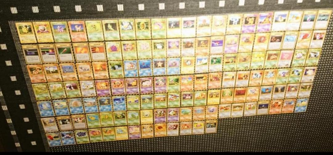 旧裏　ピカチュウ等　美品～良品133枚