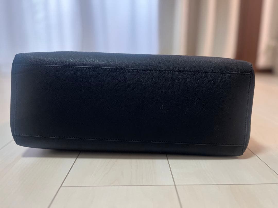 トリーバーチ　Tory Burch トートバッグ　【A4サイズ収納•巾着付】