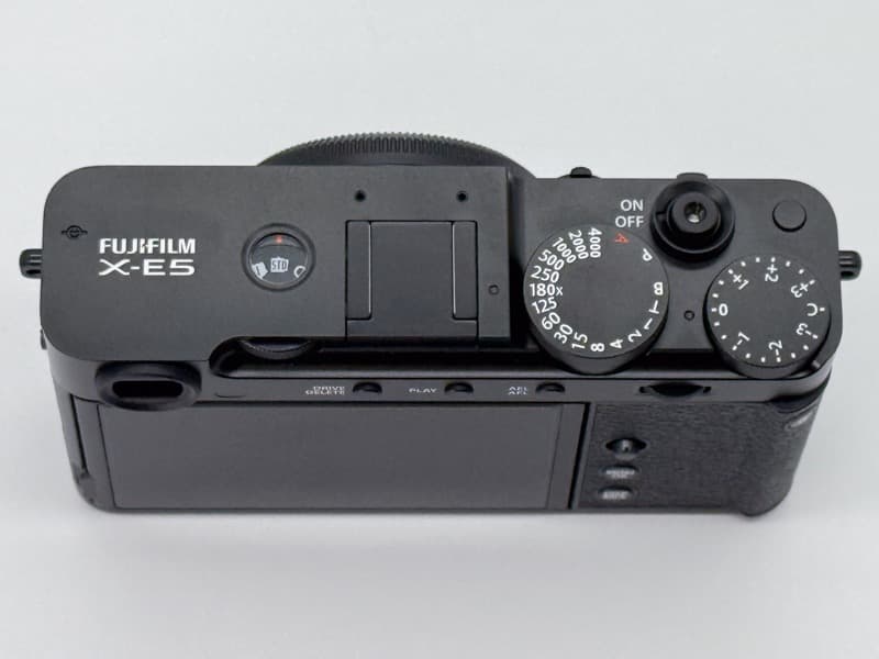 富士フイルム FUJIFILM X-E5（ブラック）