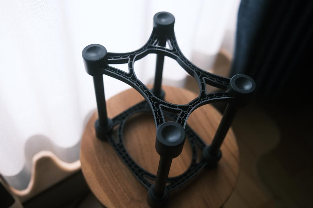 【山田】ISO Acoustics/ ISO-155 スピーカースタンド