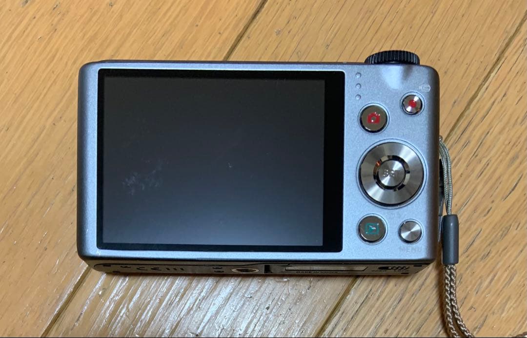 デジタルカメラ CASIO EZ-ZR400