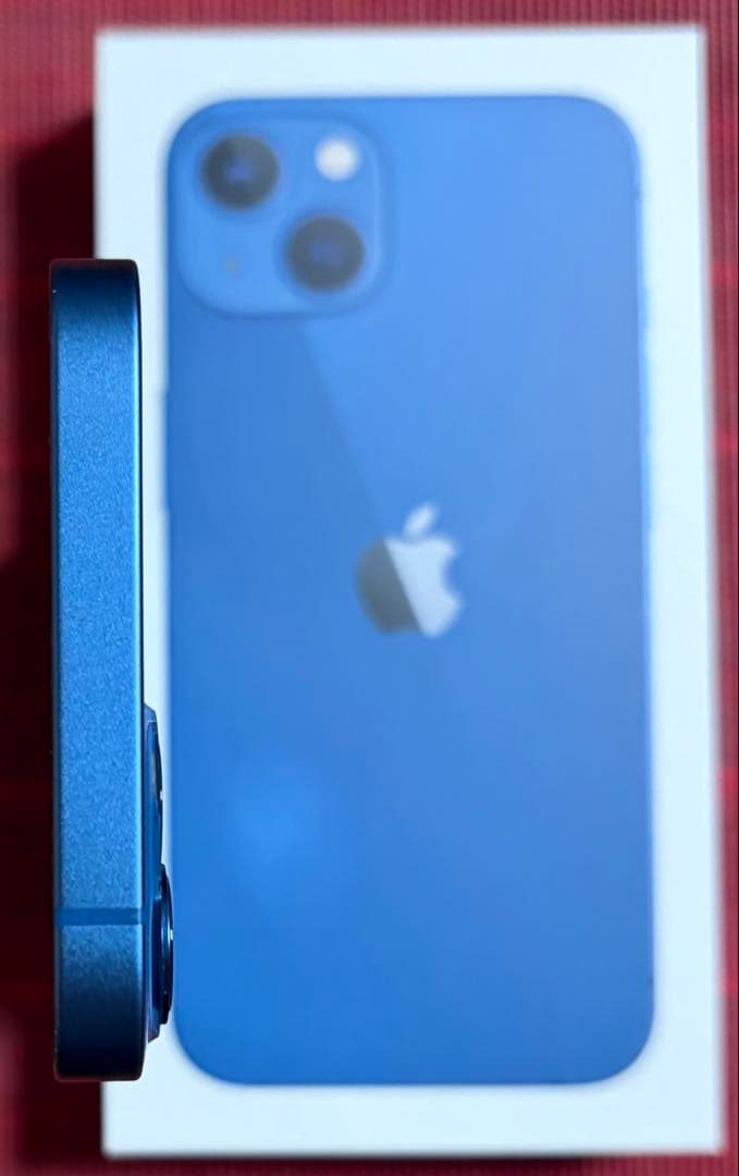 Apple iPhone 13 青色 256GB本体 & ケースなどのおまけ付き