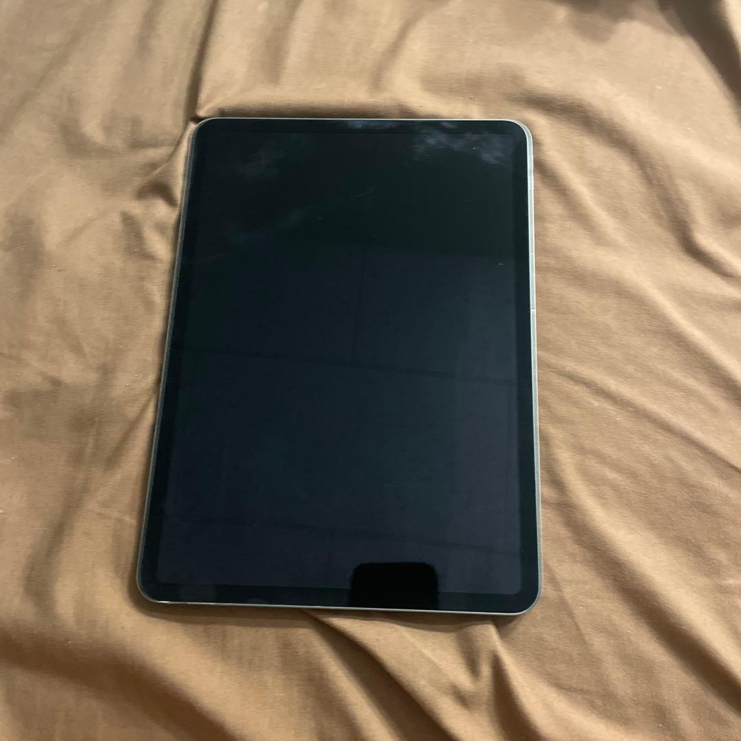 iPad Pro第三世代（11インチ）256GB 液晶1部破損あり、 初期化済み