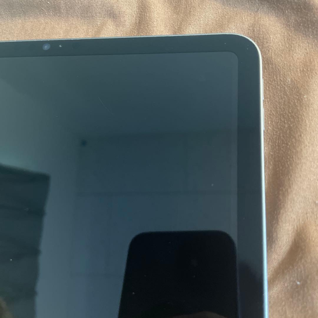 iPad Pro第三世代（11インチ）256GB 液晶1部破損あり、 初期化済み