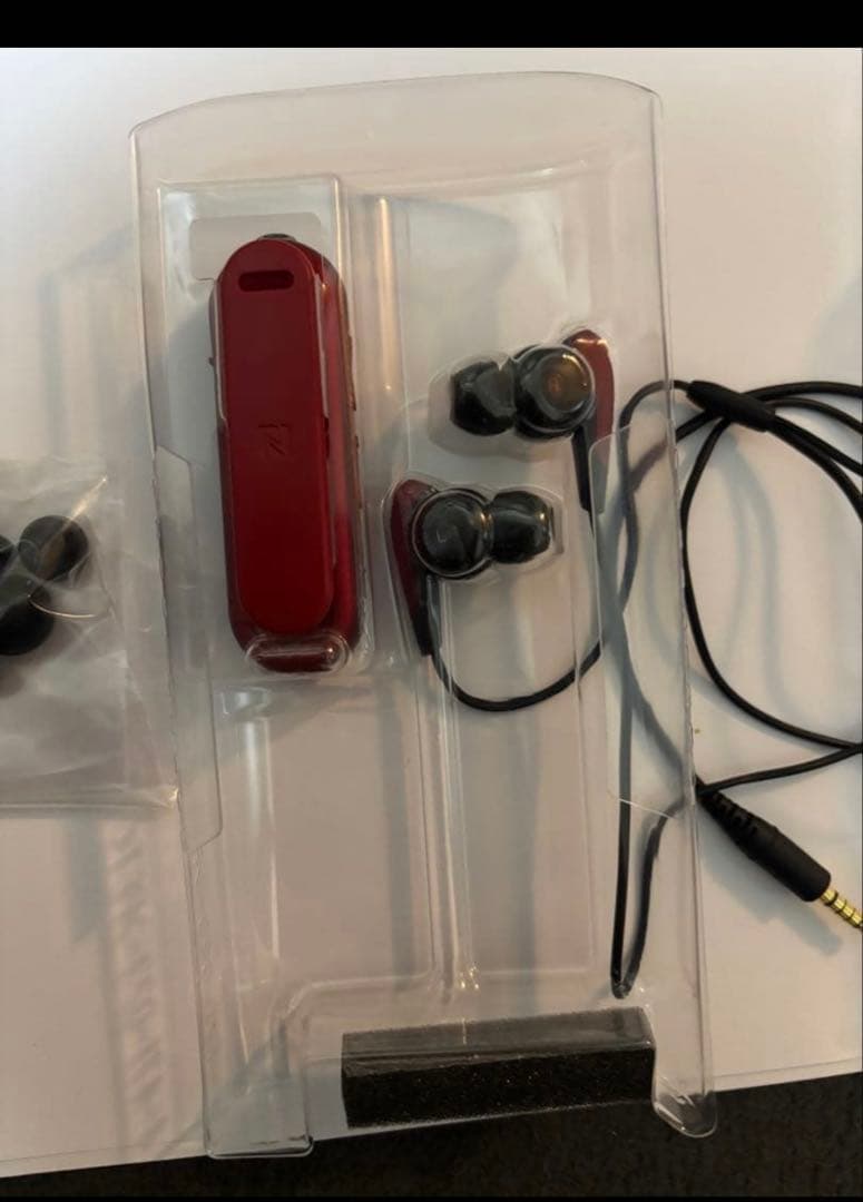 【新品未使用】ソニー MDR-EX31BN ノイキャン　ワイヤレスヘッドセット