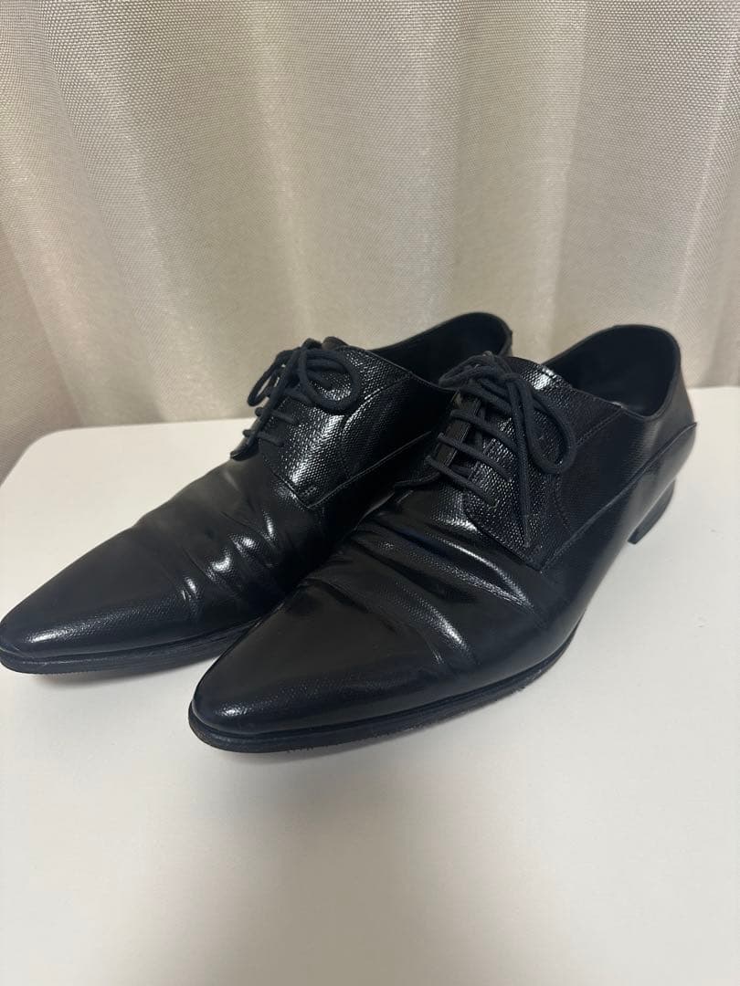 D&G 黒レザー ドレスシューズ 先細りデザイン