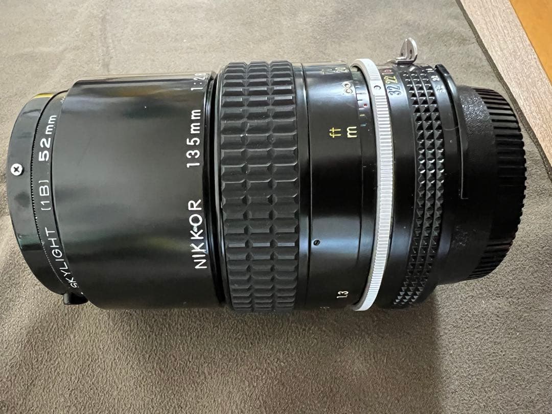 Nikkor 135mm f/2.8 レンズ