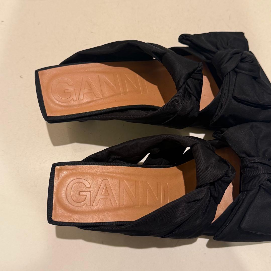 ち*ー様 GANNI ミュール　パンプス