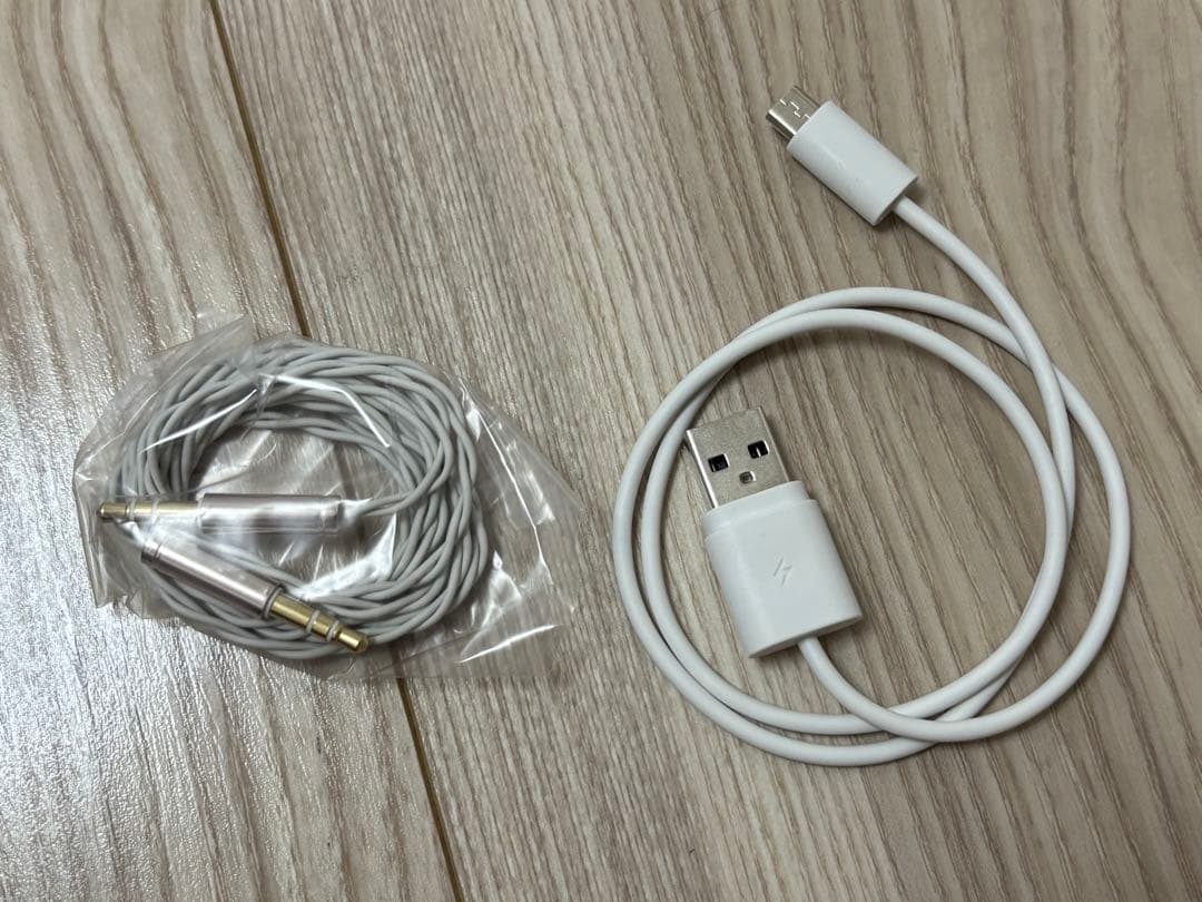 【未使用】H720NC ワイヤレスヘッドホン ホワイト　BUBBLEコラボ品